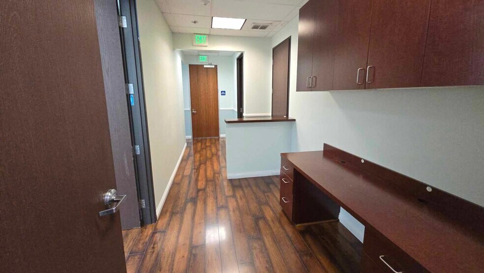More Photos Of 15775 Laguna Canyon Rd, Irvine Medical For Lease