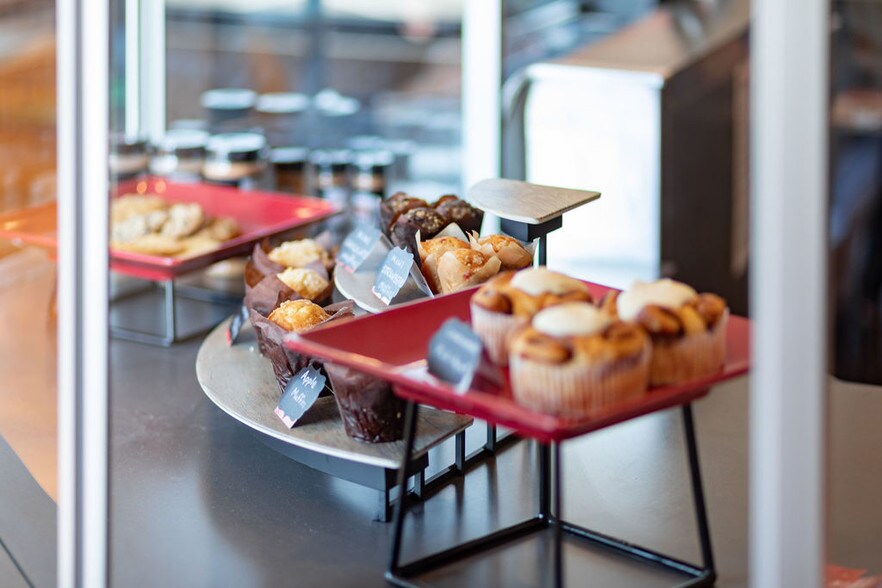 More Photos Of 10313 Metcalf Ave, Overland Park Fast Food For Sale