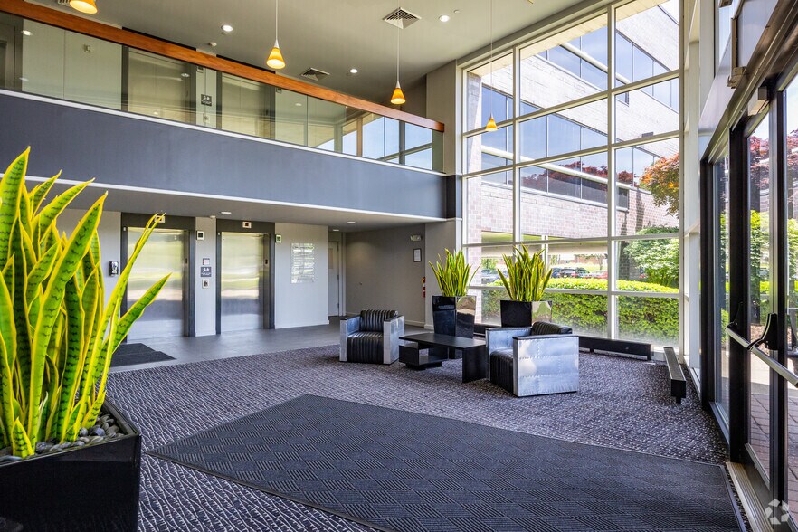 More Photos Of 300 Littleton Rd, Parsippany Office For Lease