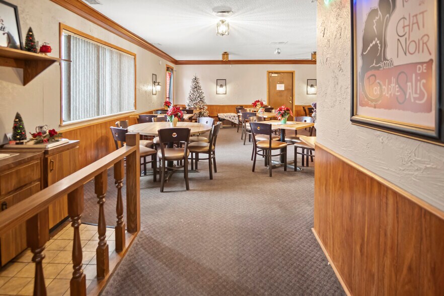 More Photos Of 5600 Lapeer Rd, Kimball Restaurant For Sale
