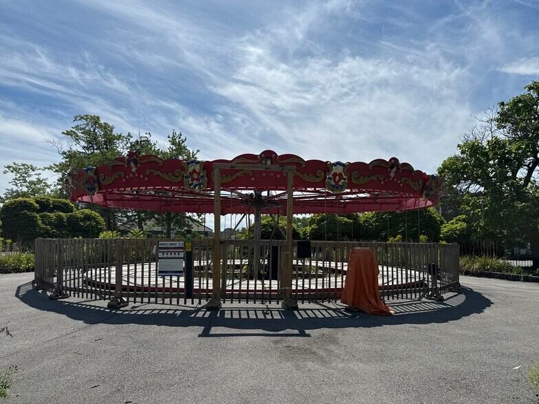 More Photos Of 2400 Grand Island Blvd, Grand Island Amusement Park For Sale