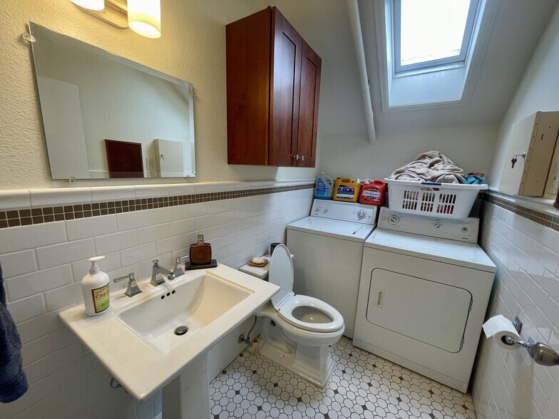 More Photos Of 1000 E 16th Ave, Denver Office Residential For Sale