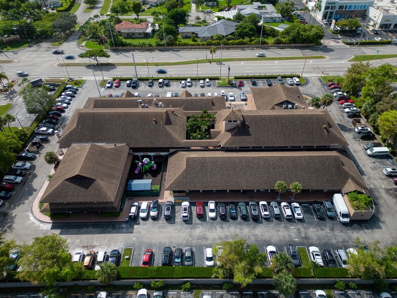 More Photos Of 10471 N Kendall Dr, Miami Storefront Retail Office For Lease