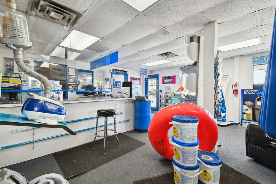 More Photos Of 5146 Marine Pky, New Port Richey Storefront Retail Office For Sale