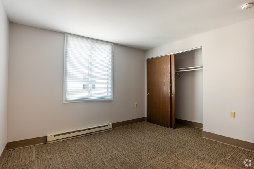 More Photos Of 195 Genesee St, Utica Apartments For Lease