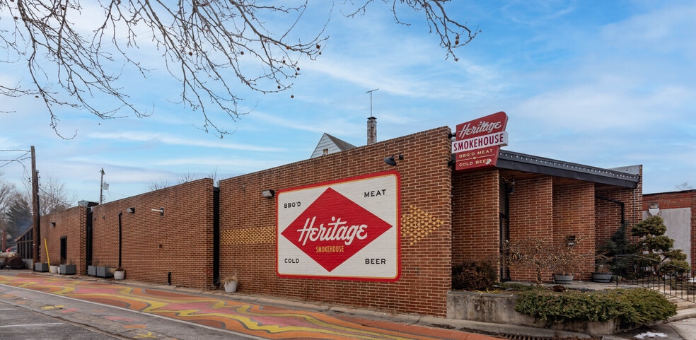 More Photos Of 5800 York Rd, Baltimore Restaurant For Sale