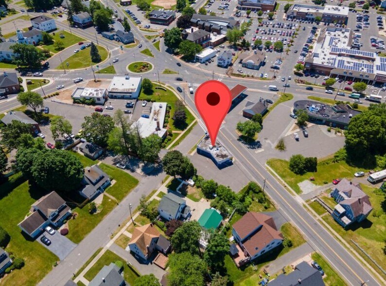 More Photos Of 55 White Ave, East Longmeadow Freestanding For Lease