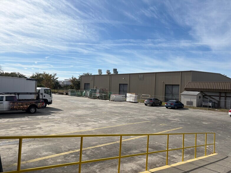 More Photos Of 400 Central Park, Sanford Warehouse For Sale