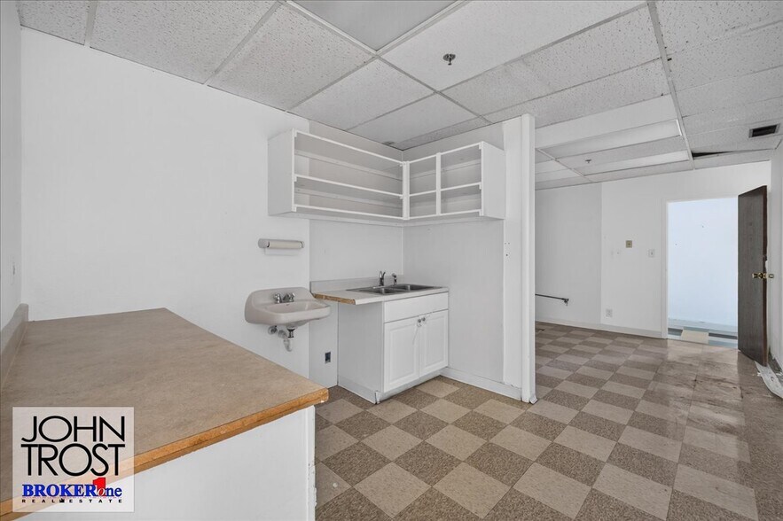 More Photos Of 195 Pronghorn St, Casper Office For Lease