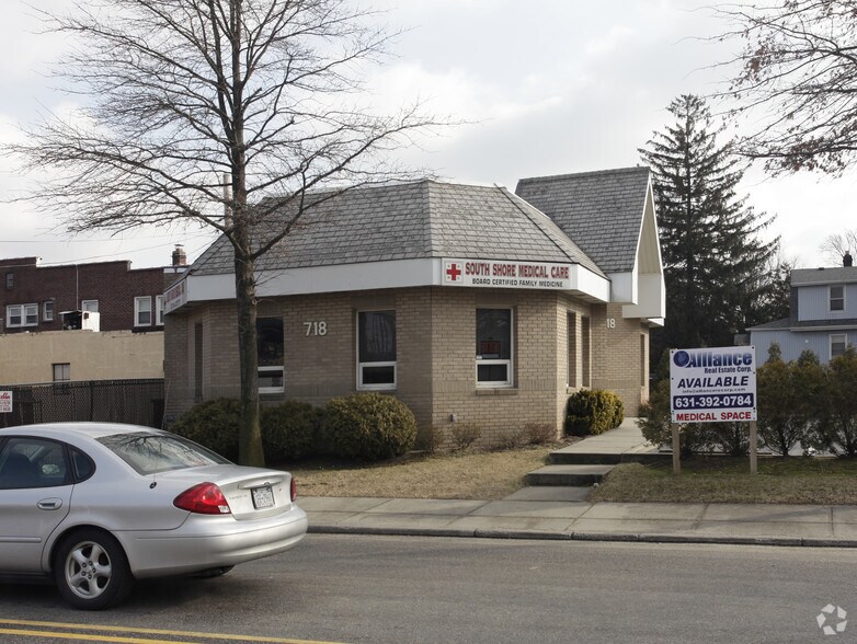 More Photos Of 718 Long Island Ave, Deer Park Medical For Lease