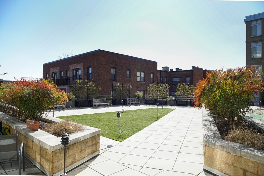 More Photos Of 1375 Kenyon St NW, Washington Apartments For Lease