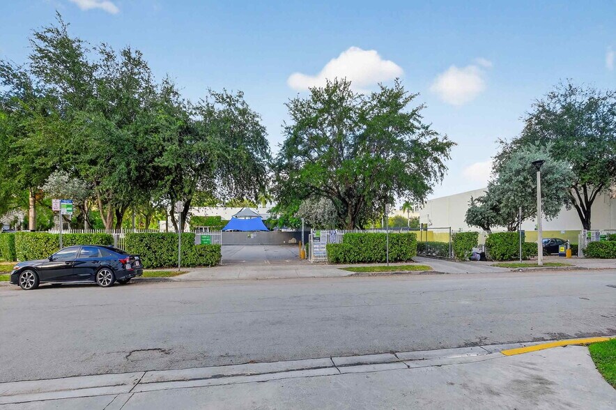 More Photos Of , Miami Multifamily For Sale