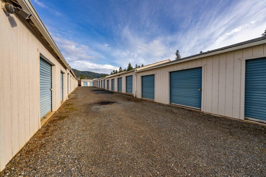 More Photos Of 25657 Redwood Hwy, Cave Junction Self Storage For Sale