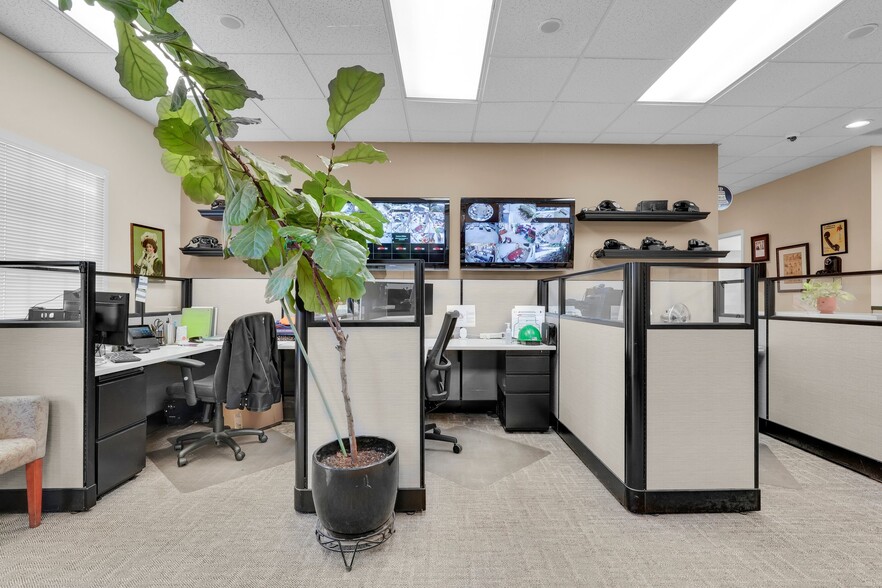 More Photos Of 2141 Rowland Ave, Savannah Office For Sale