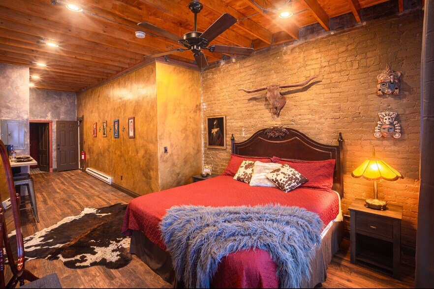 More Photos Of 304 Victor Ave, Victor Multifamily For Sale