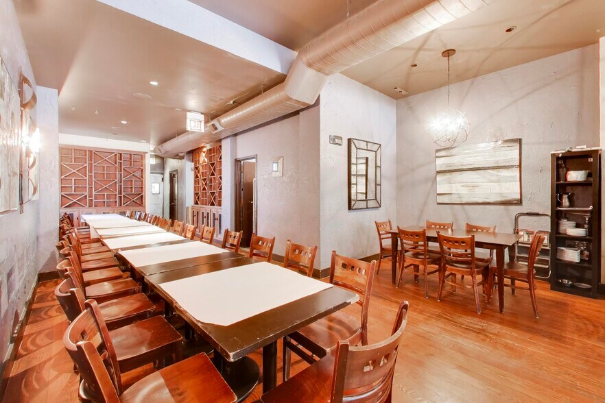 More Photos Of 2114 W Roscoe St, Chicago Storefront Retail Residential For Sale