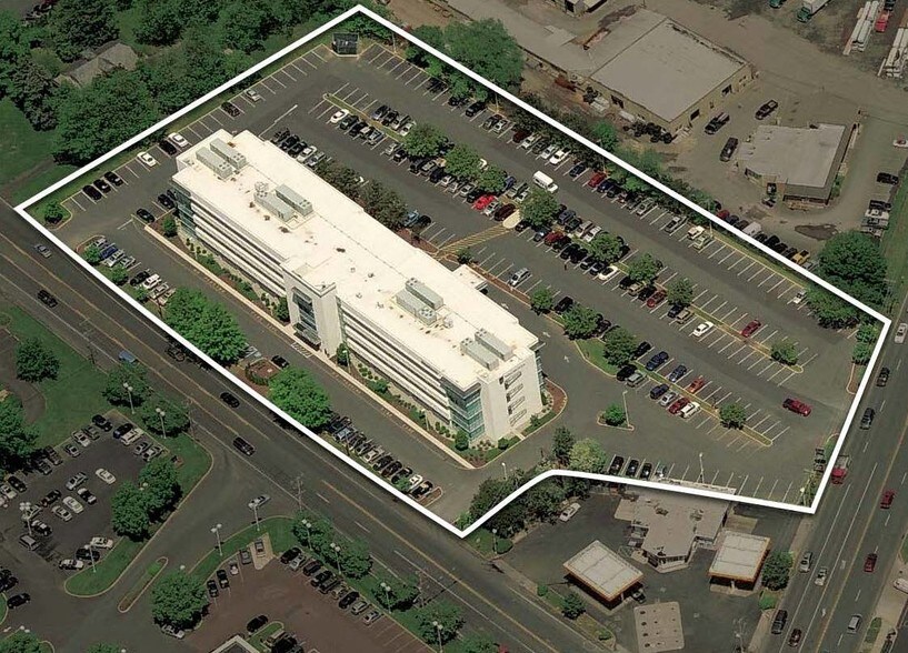 More Photos Of 4259 W Swamp Rd, Doylestown Office For Lease