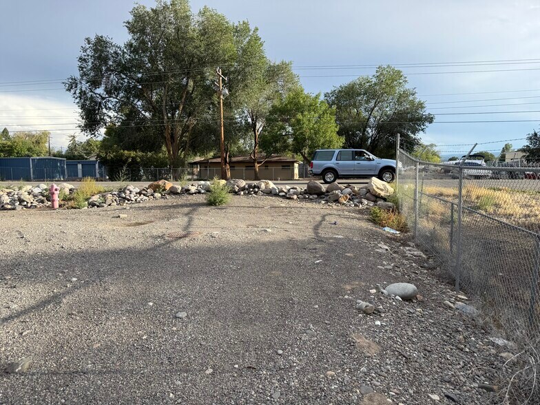 More Photos Of 555 Spring Creek Rd, Montrose General Retail For Sale