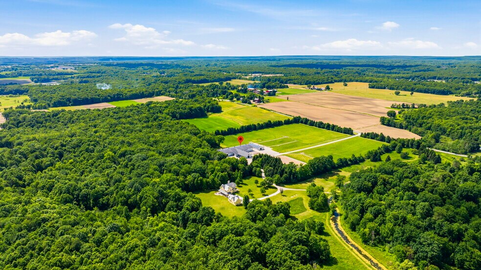 More Photos Of 3126 Mennonite Rd, Mantua Sports And Entertainment For Sale