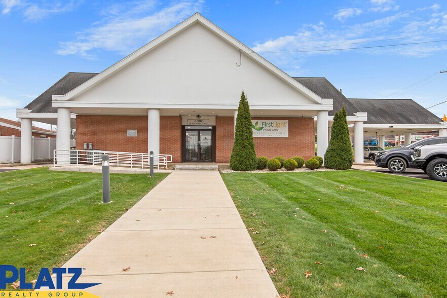 More Photos Of 4390 Mahoning Ave, Youngstown Bank For Sale