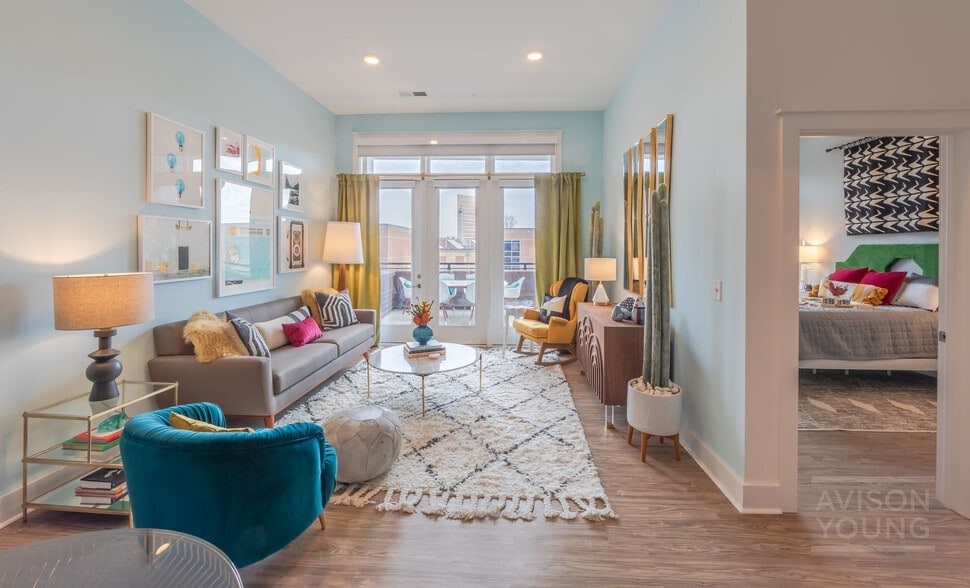 More Photos Of 650 E Brooklyn Village Ave, Charlotte Apartments For Sale