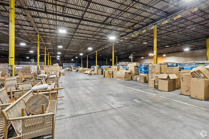 More Photos Of 50 Greenhill Rd, Eldorado Warehouse For Lease