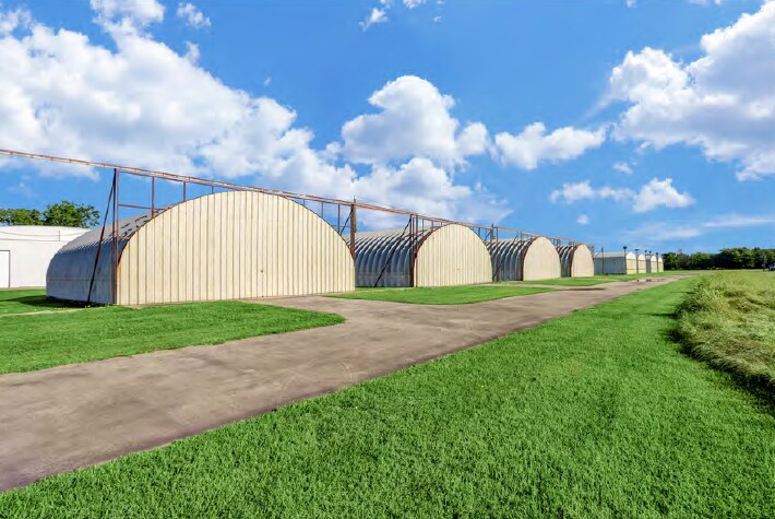 More Photos Of 4695 Gloster Ln, Sealy Airport For Sale