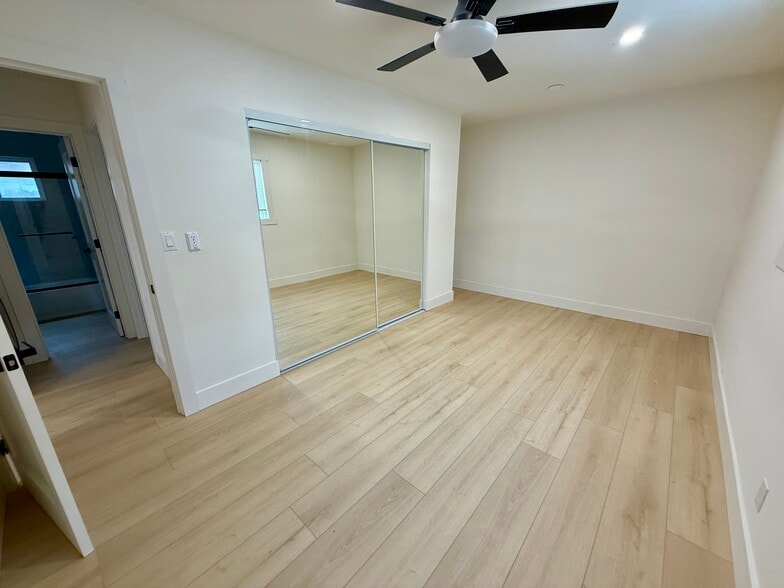 More Photos Of 4527 Olney St, San Diego Apartments For Sale