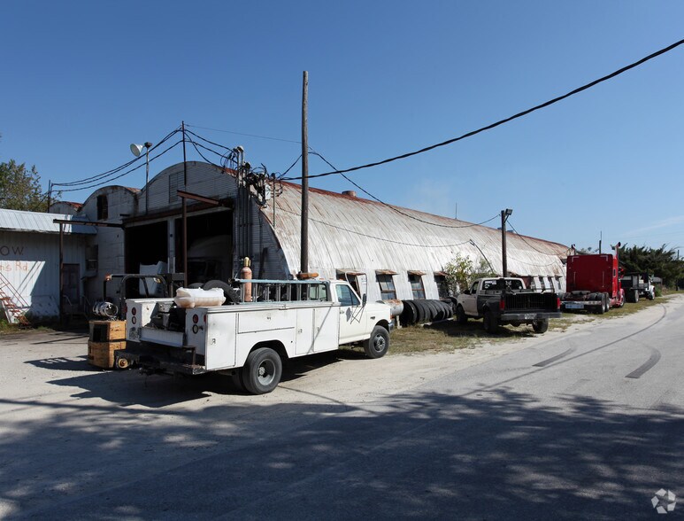 More Photos Of 815 Johns Rd, Apopka Warehouse For Lease