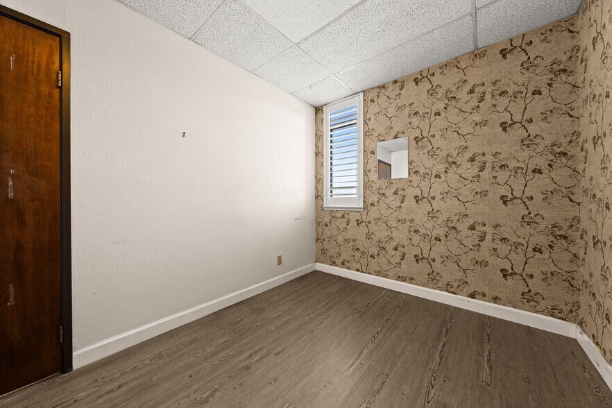 More Photos Of 2089 Vale Rd, San Pablo Office For Sale