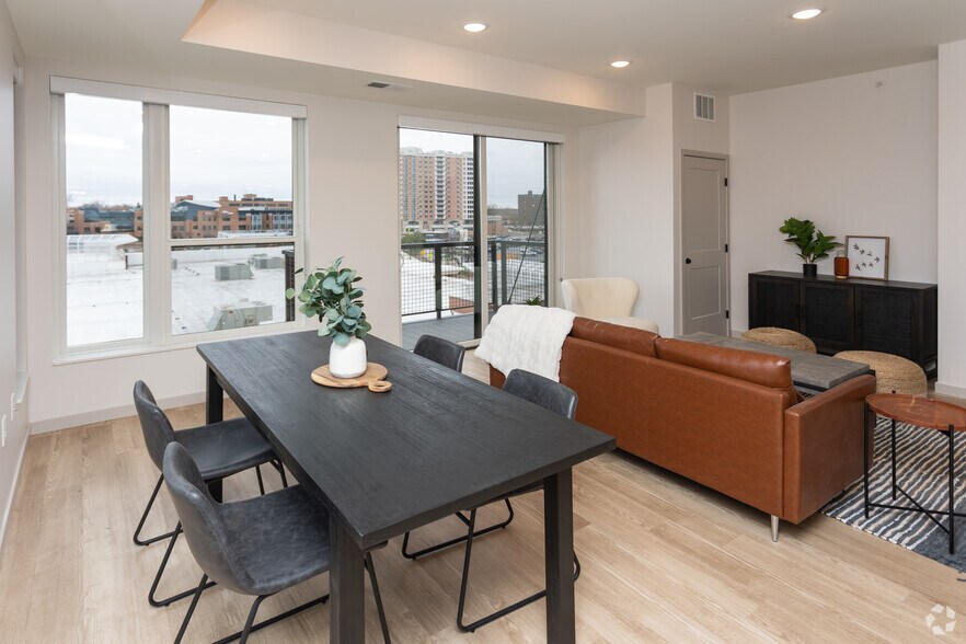 More Photos Of 6445 Lyndale Ave S, Richfield Apartments For Lease