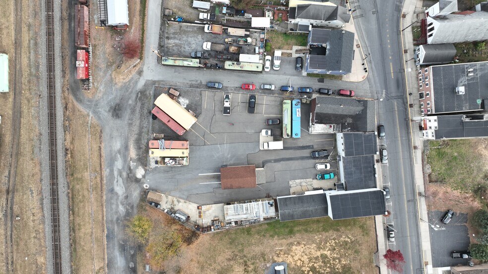 More Photos Of 309 S Main St, Phillipsburg Office For Sale