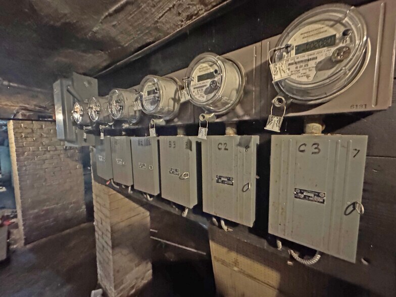 More Photos Of 689-699 Maple Ave, Hartford Apartments For Sale