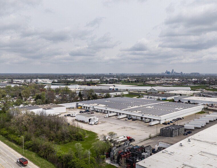 More Photos Of 4310 Stout Field North Dr, Indianapolis Warehouse For Lease