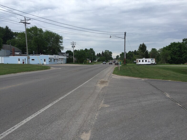 More Photos Of 3403 Veterans Dr, Traverse City Office For Lease