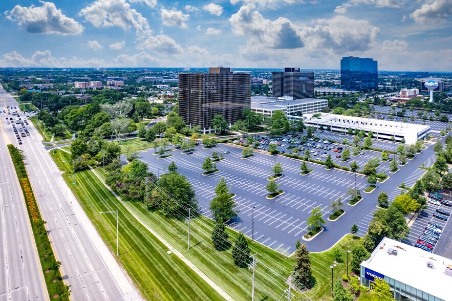 More Photos Of 1515 E Woodfield Rd, Schaumburg Unknown For Sale