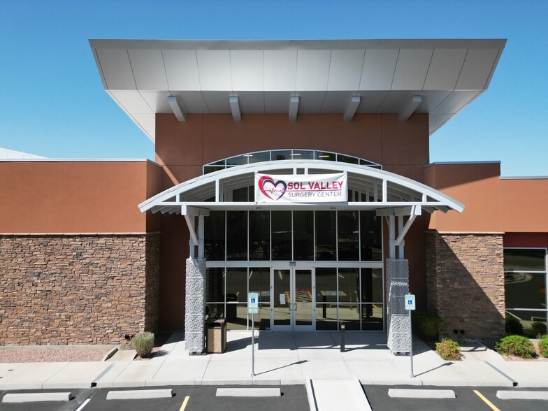 More Photos Of 77 S Dobson Rd, Chandler Medical For Sale
