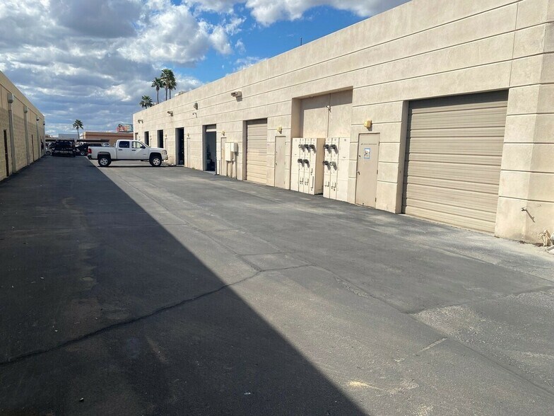 More Photos Of 1 W Deer Valley Rd, Phoenix Unknown For Lease