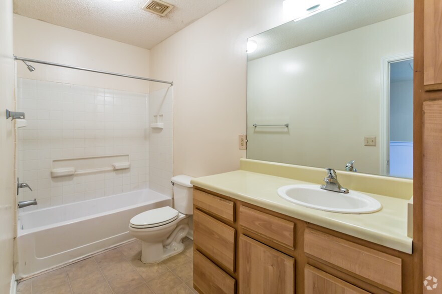 More Photos Of 1528 Ragan St, Memphis Apartments For Sale