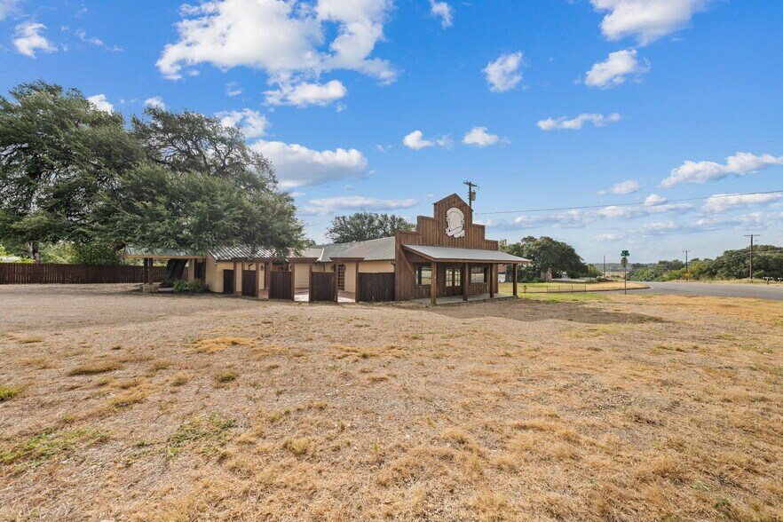 More Photos Of 6401 Rock Creek Rd, Waco Freestanding For Sale