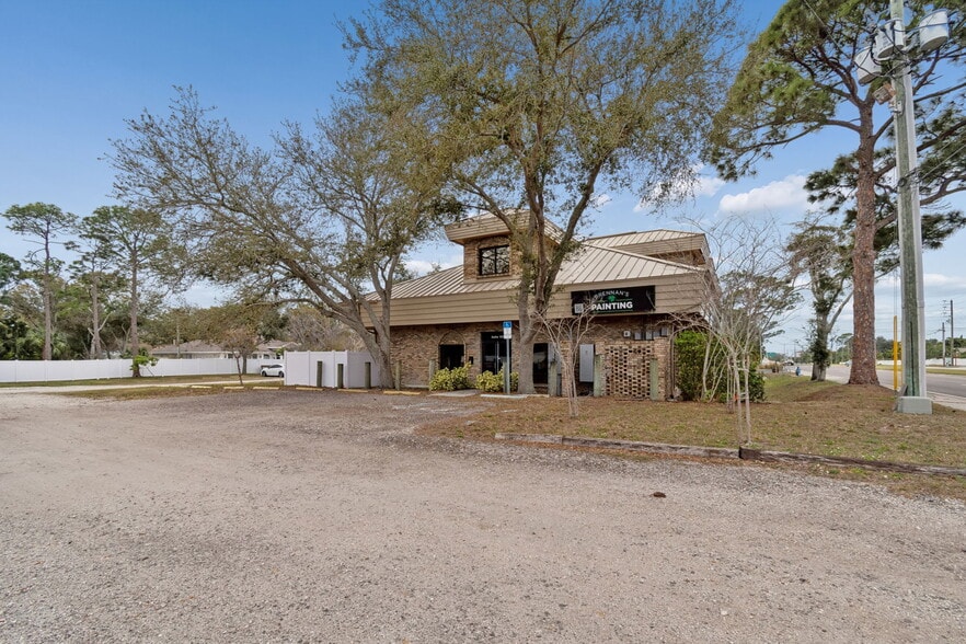 Primary Photo Of 13800 Park Blvd, Seminole Office For Lease