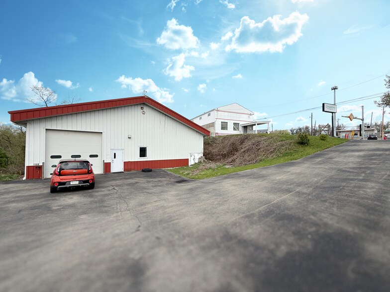 More Photos Of 11380 Lincoln Hwy E, North Huntingdon Manufacturing For Sale