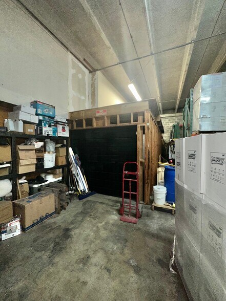 More Photos Of 2000-2040 NW 94th Ave, Miami Warehouse For Sale
