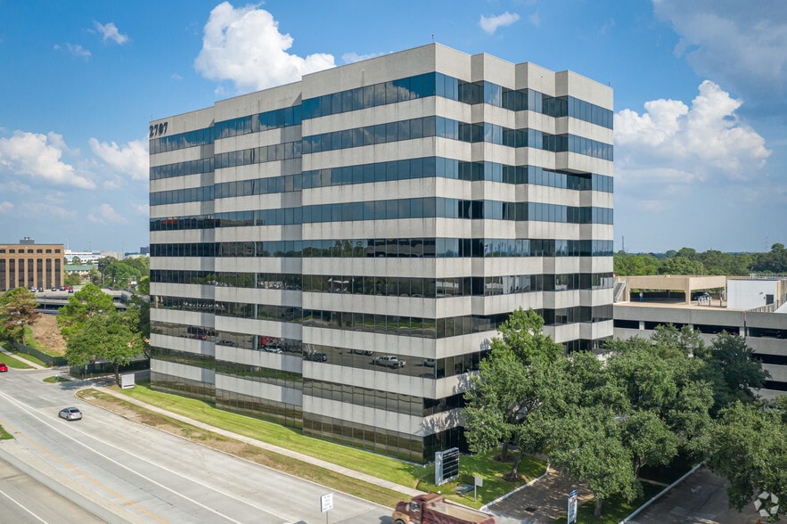 Primary Photo Of 2707 N Loop W, Houston Office For Lease