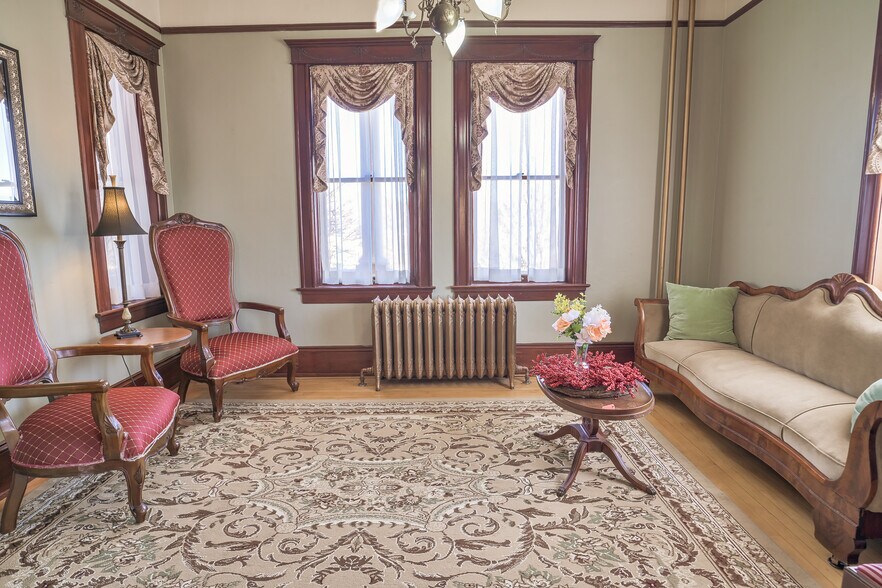 More Photos Of 310 E 2nd St, Trinidad Hospitality For Sale