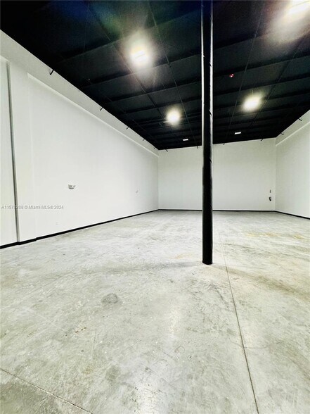 More Photos Of 7265 NW 74th St, Medley Warehouse For Sale