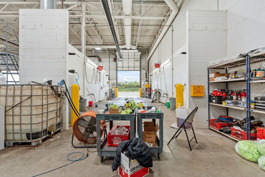 More Photos Of 2905 Lexington Ave S, Eagan Flex For Sale