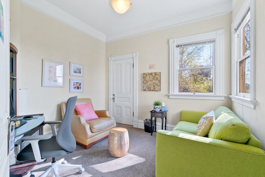 More Photos Of 603 Mission St, Santa Cruz Office For Sale