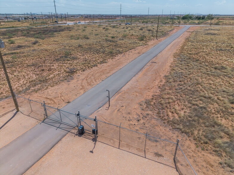More Photos Of 6708 N County Road 1150, Midland Contractor Storage Yard For Sale