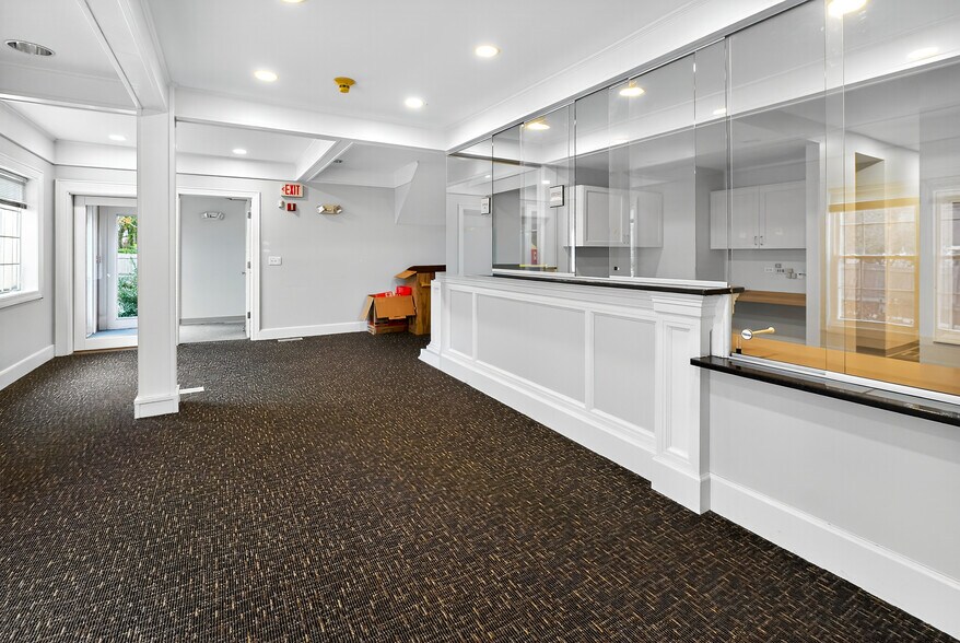 More Photos Of 93 Pond St, Sharon Medical For Sale